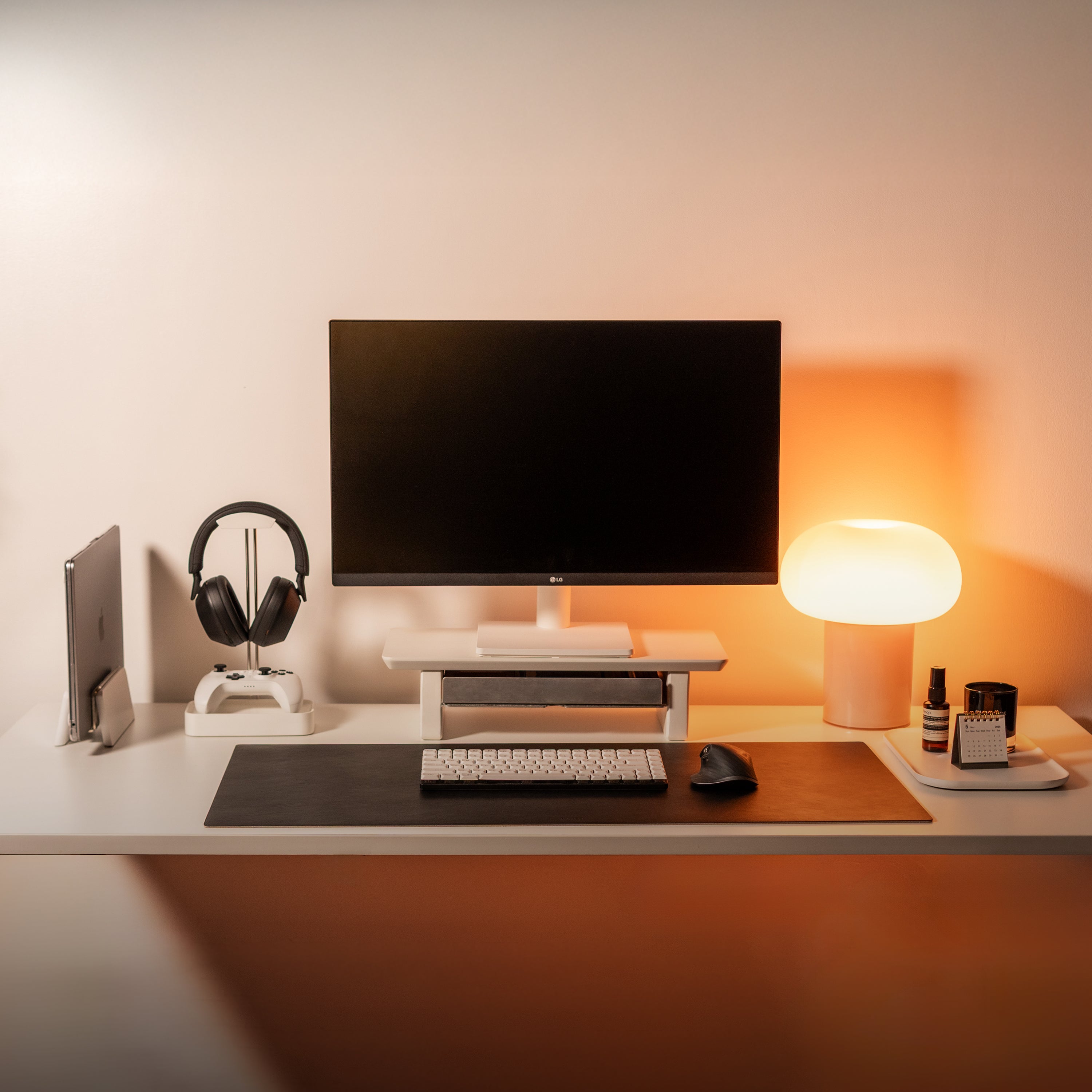 Desk Shelf Cockpit | White