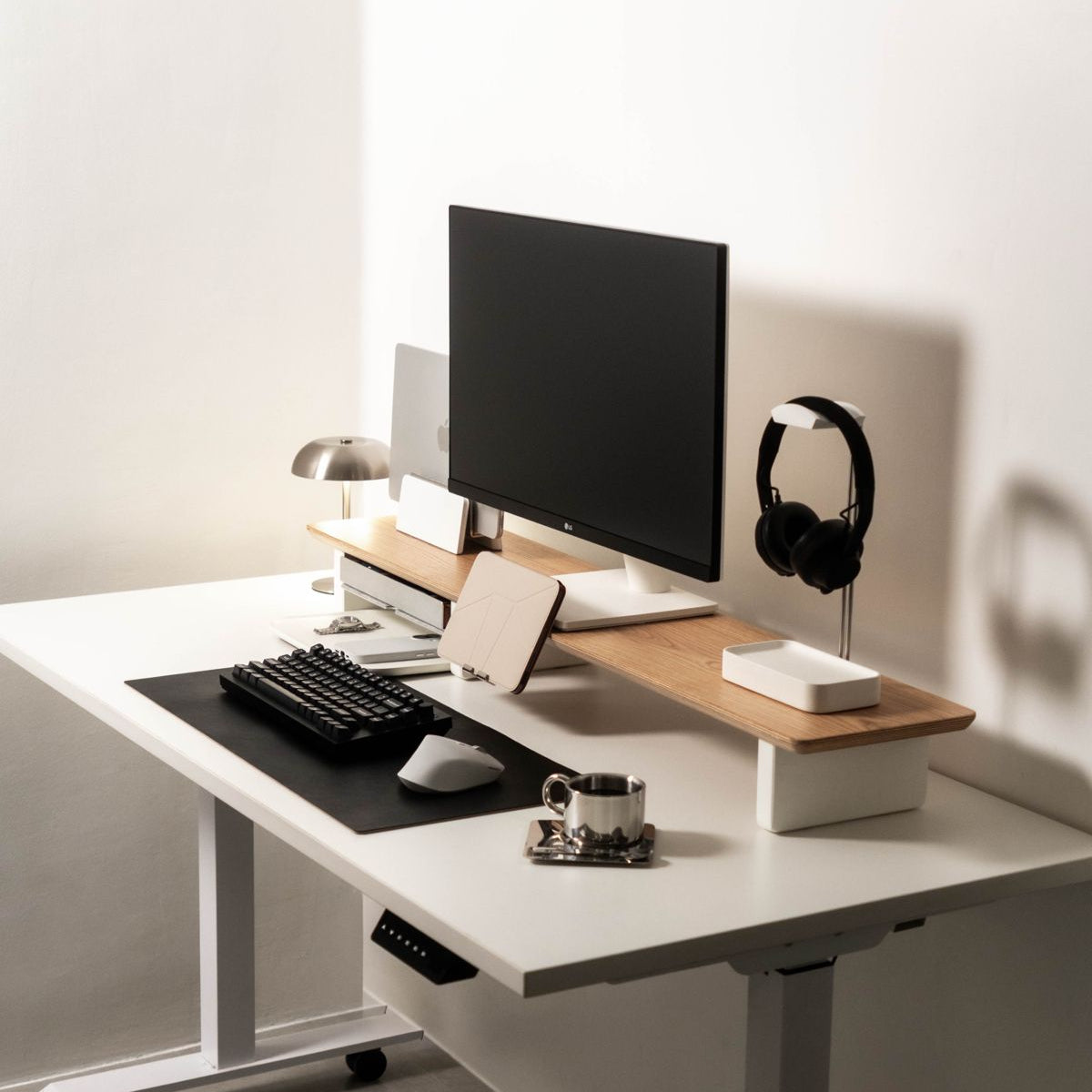 Desk Setup Cockpit | Oak