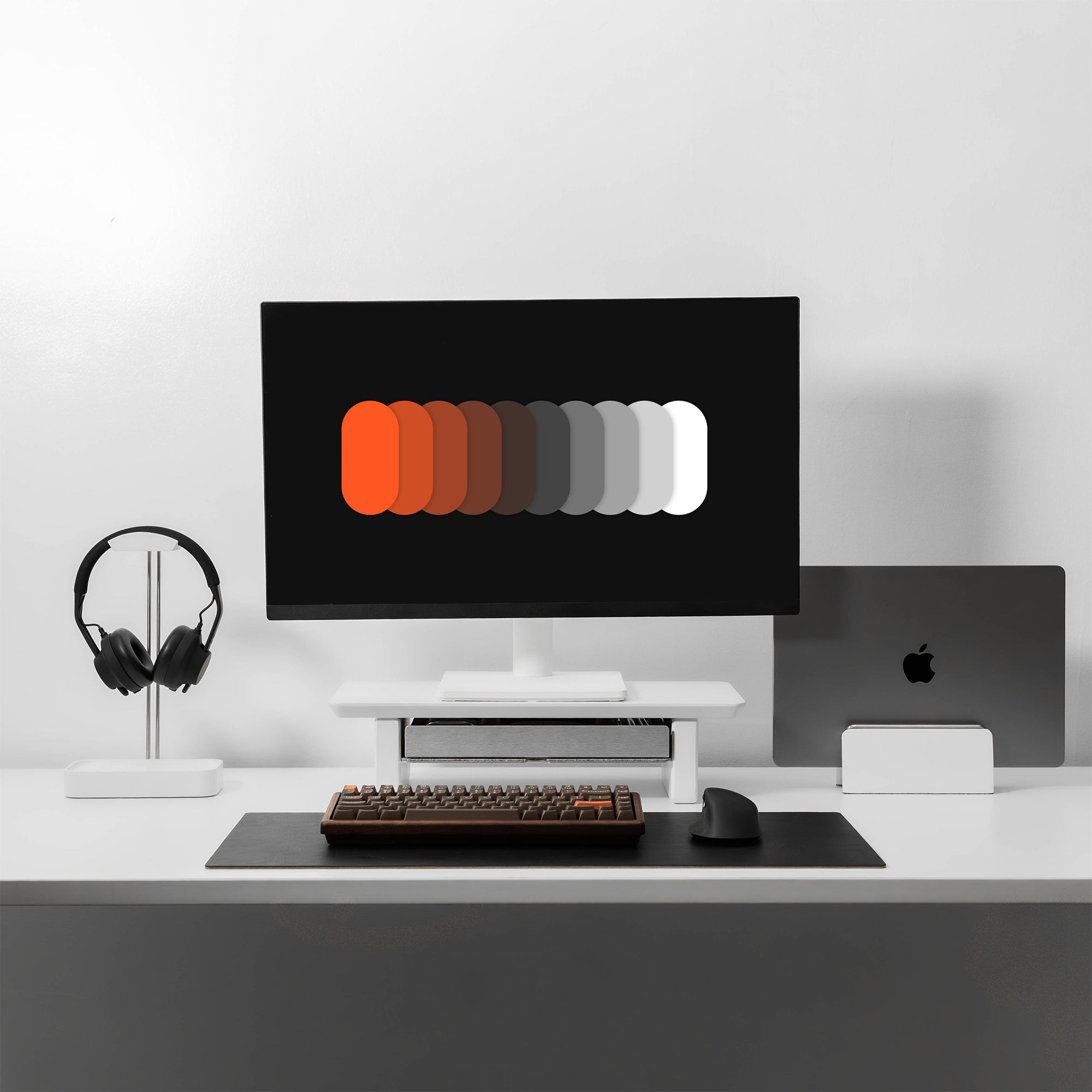 Desk Setup Cockpit | White